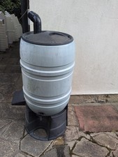 Large Water Butt with stand