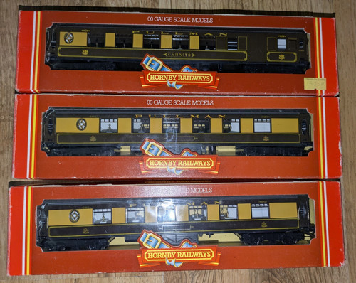Hornby pullman carriages set - hornby,