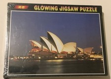 Acme 500 Piece Glowing Jigsaw