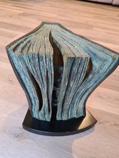 Lorenzo Quinn sculpture Perfect Story