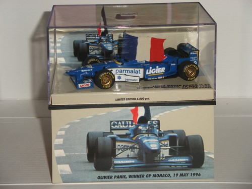 Minichamps 430 960099 - 1/43,