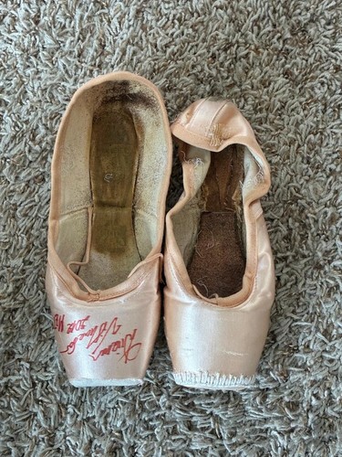 Diana vishneva signed - diana, pointe