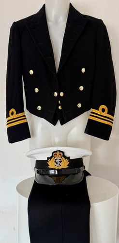 British naval lieutenant - british,