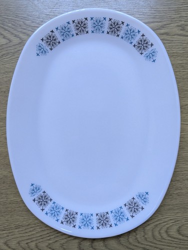 Pyrex chelsea steak plates - pyrex,