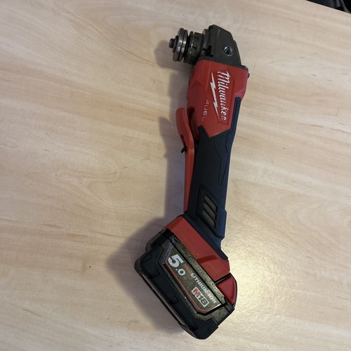Milwaukee m18fsagv115xpdb 18v - milwaukee,