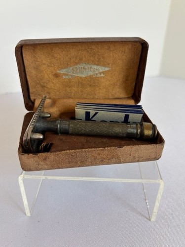 Antique gillette razor - gillette, in