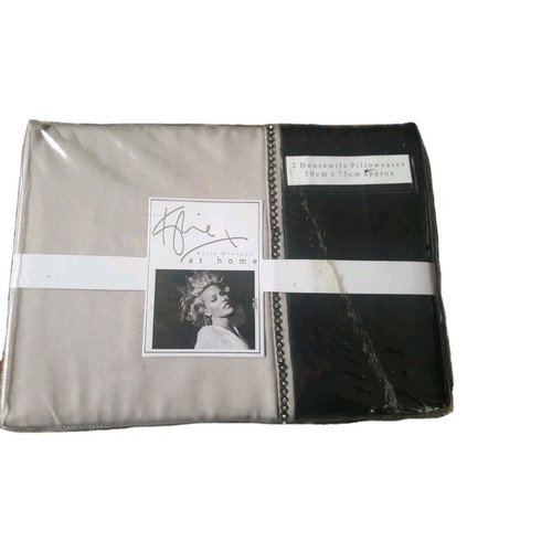 Kylie minogue home - at,