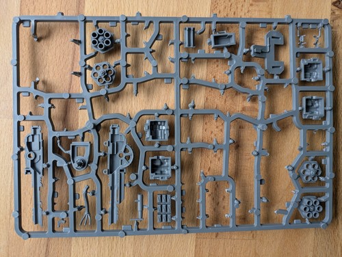 Warhammer 40k imperial guard - warhammer,