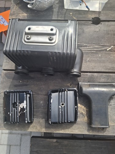 Suzuki gt380 airbox parts - suzuki,