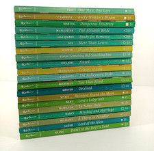 20x Mills & Boon Romance Sexy