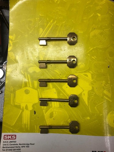 Key cutting machine - key, machine/key