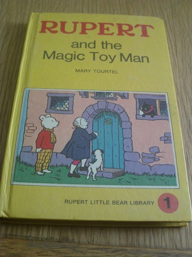 Vintage little bear library - a,