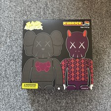 Kaws Kubrick Bus Stop Medicom