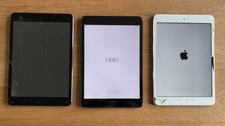 3 x Apple iPad Minis 16 GB: 2