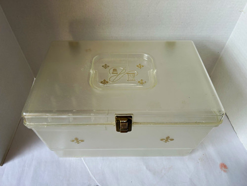 Vintage 1970 sewing - vintage, in