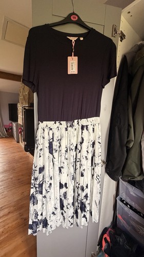 Ted baker dress size new - 4,