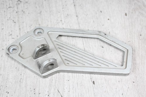 Footrest retaining plate - footrest,