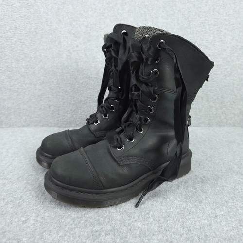 Martens boots womens 7 - dr,