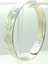 925 Sterling Silver Fancy Diamond Cut Bangle  SBG016