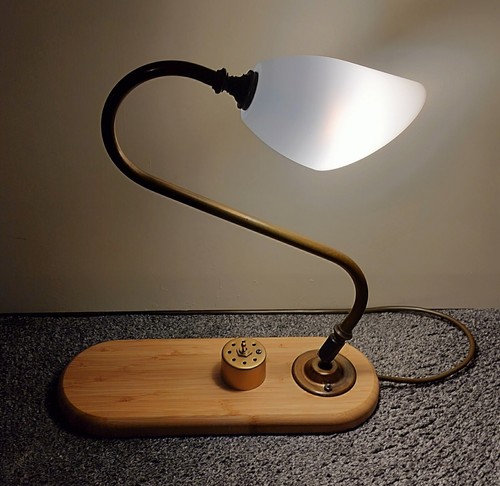 Swan neck lamp - lamp, adjustable