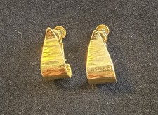 Vintage Hammered Gold Tone