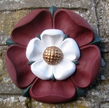 TUDOR ROSE, Cast Stone Wall