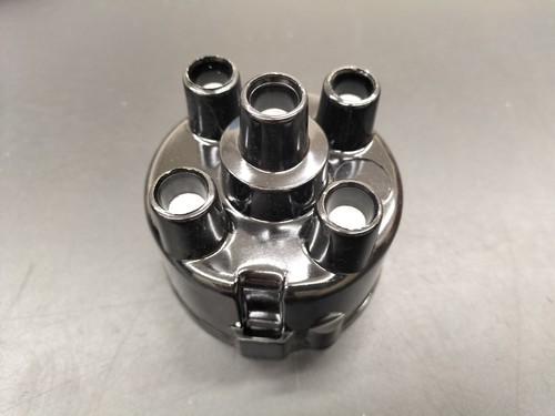 Petrol distributor cap - distributor, land