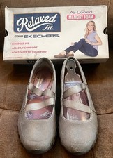 SKETCHERS Relaxed FIT