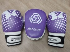 Kids boxing gloves - kids, focus