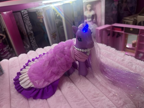 Little pony lily - g3,