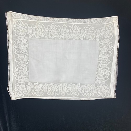 Antique white linen - linen, lace