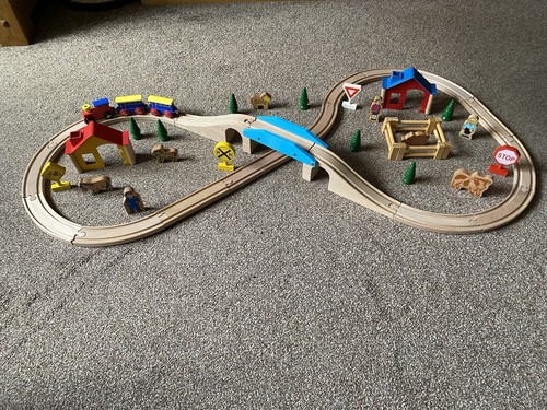Wooden train track pieces - wooden, 45