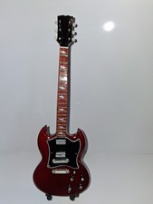 ANGUS YOUNG ACDC  Tribute  Style Miniature Guitar 25cm 10" c/w Stand REF12