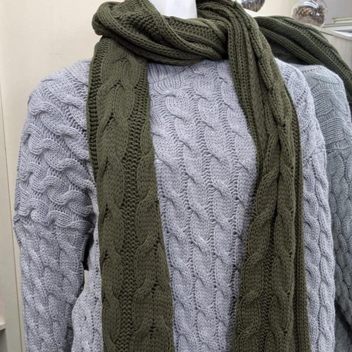 Chunky cable knit winter scarf - cable,