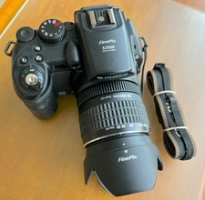 Fujifilm Finepix S9500 9.0MP 10.7x Zoom Digital Camera §223