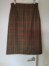 Daks A Line Skirt With Back