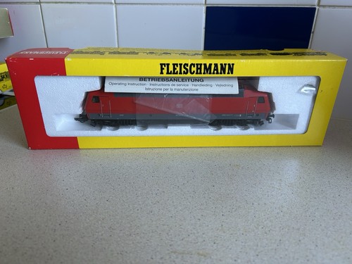 Fleishmann 4353 red class - 4353,