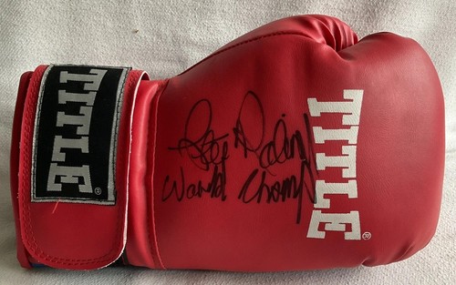 Collectable title handsigned - collectable,