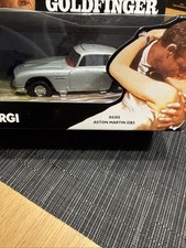 THE DEFINITIVE BOND COLLECTION