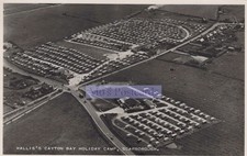 Yorkshire Postcard - Scarborough, Wallis's Cayton Bay Holiday Camp SW20245
