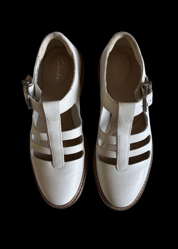 Clark off white closed toe - clark’s,