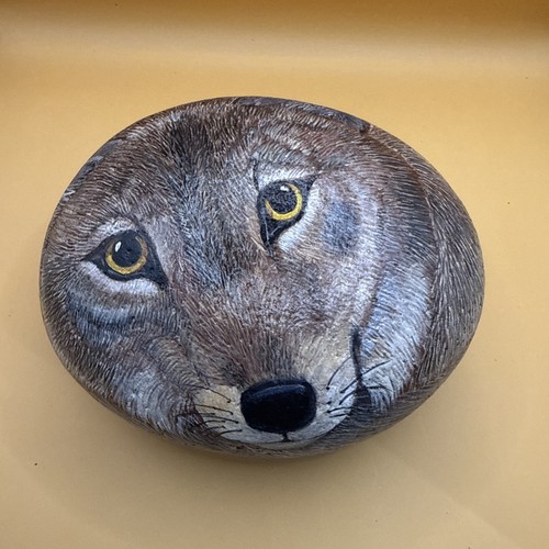Wolf rock art susan reib - rock,