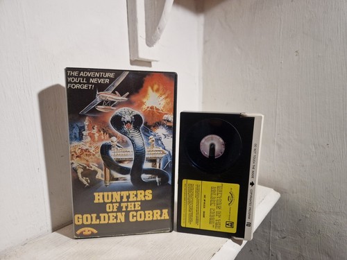 Hunters the golden cobra - hunters,