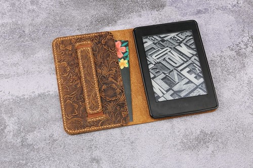 Women embossing leather - , kindle