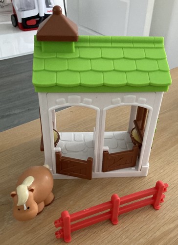 Elc happyland farm - /, farmyard