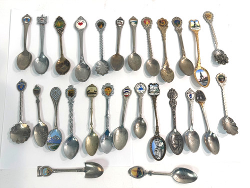 Lot x27 travel souvenir - lot,