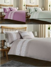 Bibury Pleated Lace Duvet