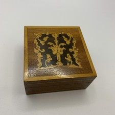 Small Ornate Wooden Coin/Trinket Box. Hinged Lid. Vintage. Approx 4cm High