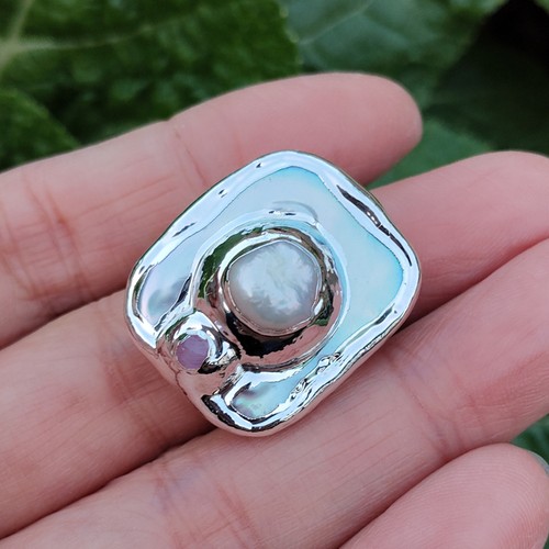 White rectangle pearl finger - white,