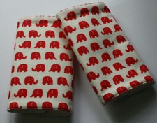 BABY CARRIER DRIBBLE/SUCK